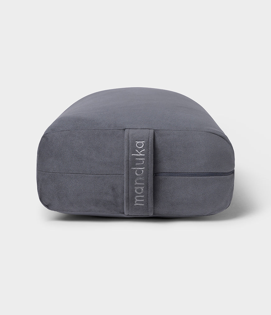 Bolster_Rectangular_Thunder_02.jpg